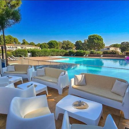 Fiori Di Cala Rossa Residence Hoteliere Lecci Eksteriør billede