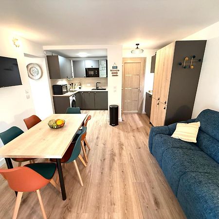 Fiori Di Cala Rossa Residence Hoteliere Lecci Eksteriør billede