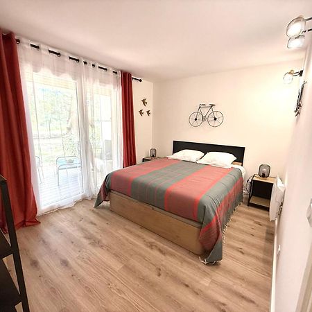 Fiori Di Cala Rossa Residence Hoteliere Lecci Eksteriør billede