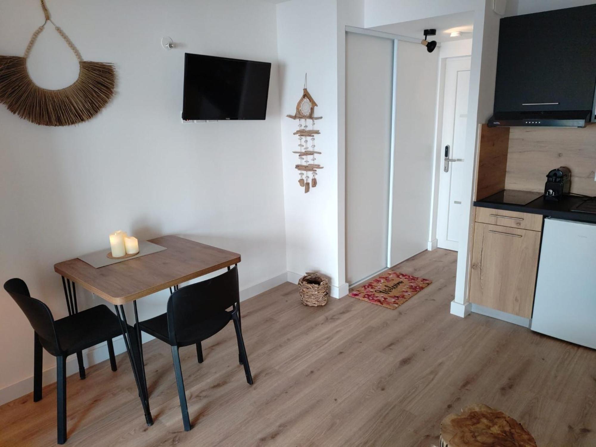 Fiori Di Cala Rossa Residence Hoteliere Lecci Eksteriør billede