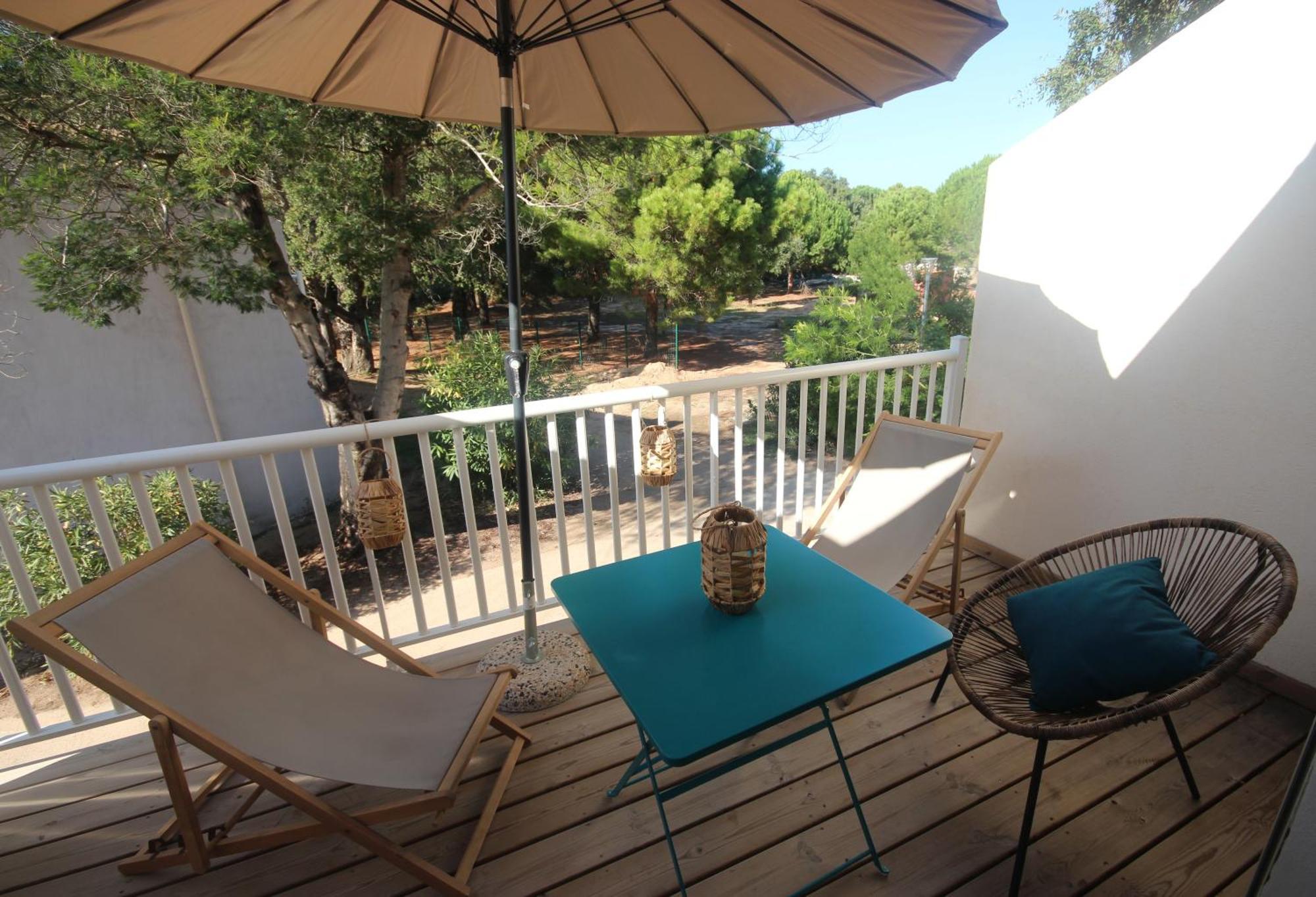 Fiori Di Cala Rossa Residence Hoteliere Lecci Eksteriør billede